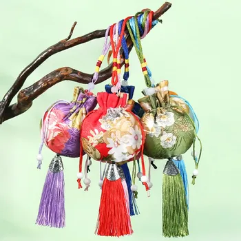 Брелки с вышивкой в виде саше, Сумки для хранения с кисточками, брелок в китайском стиле, Ювелирная сумка-саше для женщины, декор для автомобиля